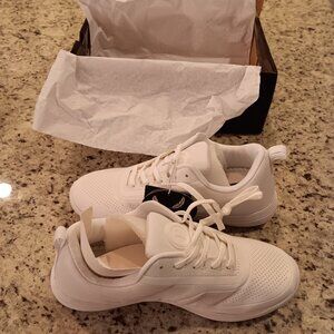 NEW Pastry Studio Trainer, 6.5